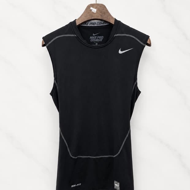 L,100 )) NIKE pro 나이키 프로컴뱃 나시티셔츠! 드라이핏~