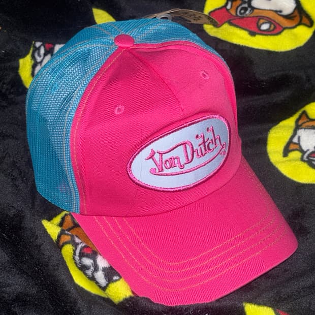 Von dutch pink+sky blue cap