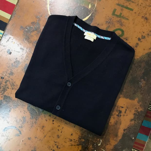 미치코 런던 네이비 브이넥 코튼 니트 가디건 남성 105 사이즈