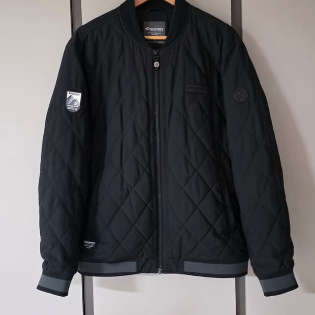 디스커버리 남자 퀼팅경량패딩.
싸이즈 105.
