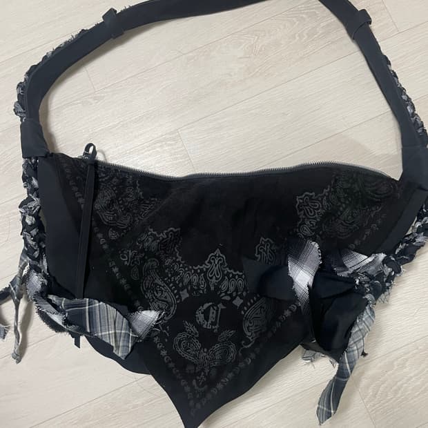 CORD 코드 반다나 호보백 BK 급처