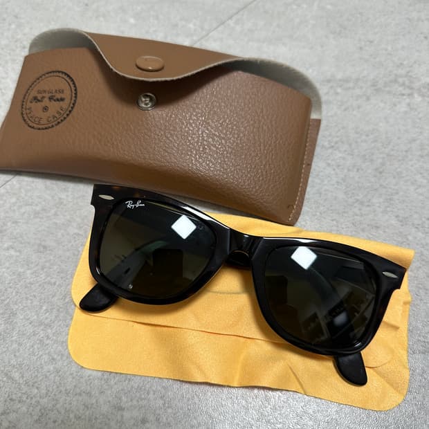 레이벤 웨이페어러 RB2140  50사이즈 판매합니다.