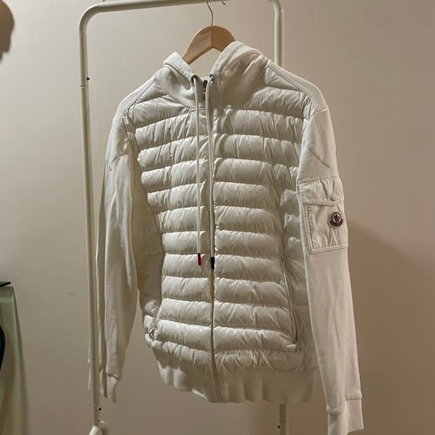 몽클레어 집업패딩 정품