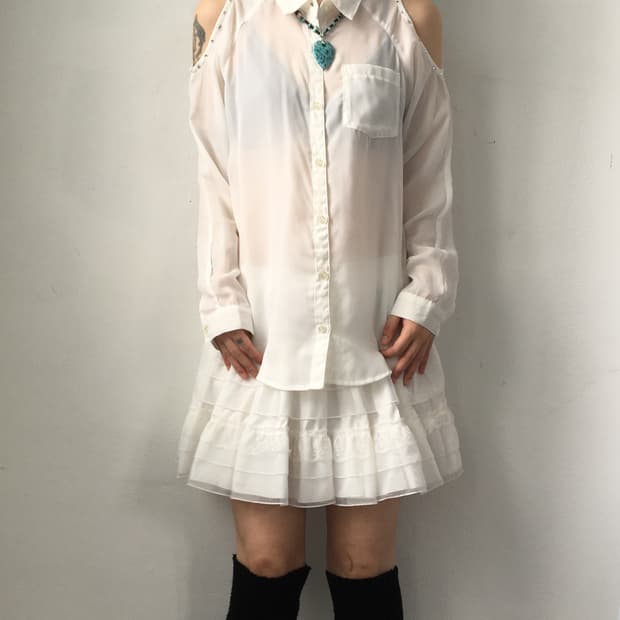 Dig deep cut off point shirt