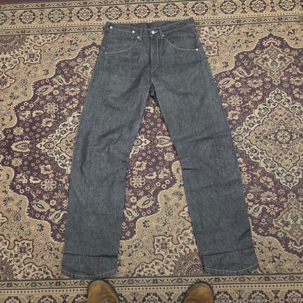 리바이스 엔지니어드진 32사이즈 생지 블랙진 흑청