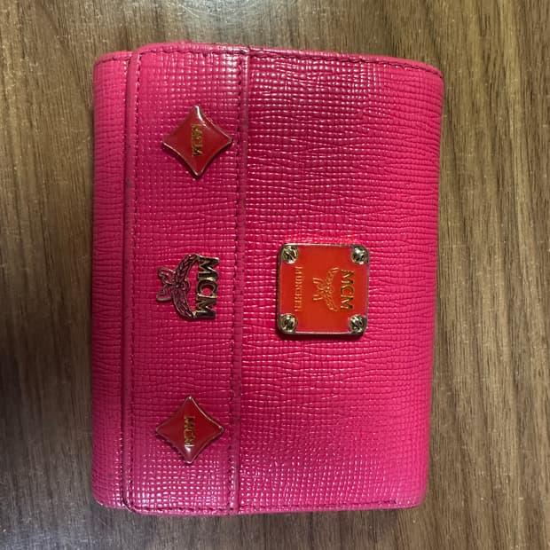 McM 핑크 반지갑