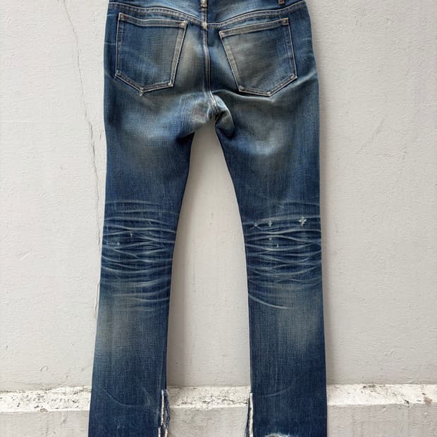 A.P.C 아페쎄 슬림 부츠컷 데님