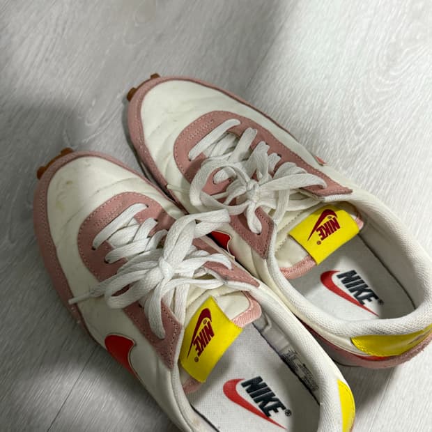 나이키 코르테즈 240 