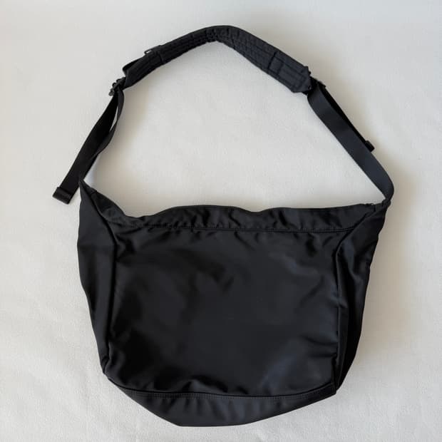 하아카이브(HAH ARCHIVE) 나일론 메신져백