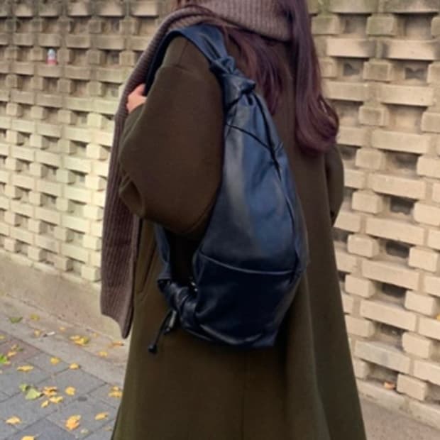 새상품) 아카이브앱크 터번백 양가죽