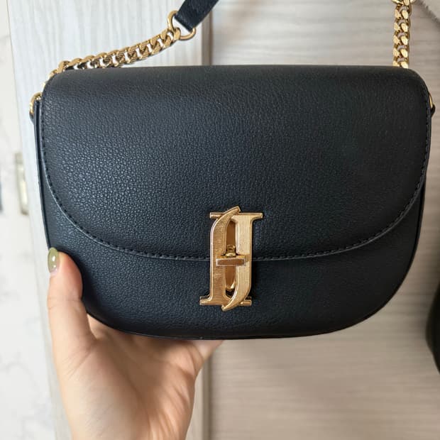 제이에스티나 체인가방