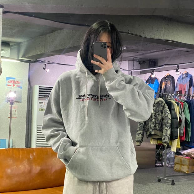 디스이즈네버댓 스펠로고 그레이 후드티 B3860