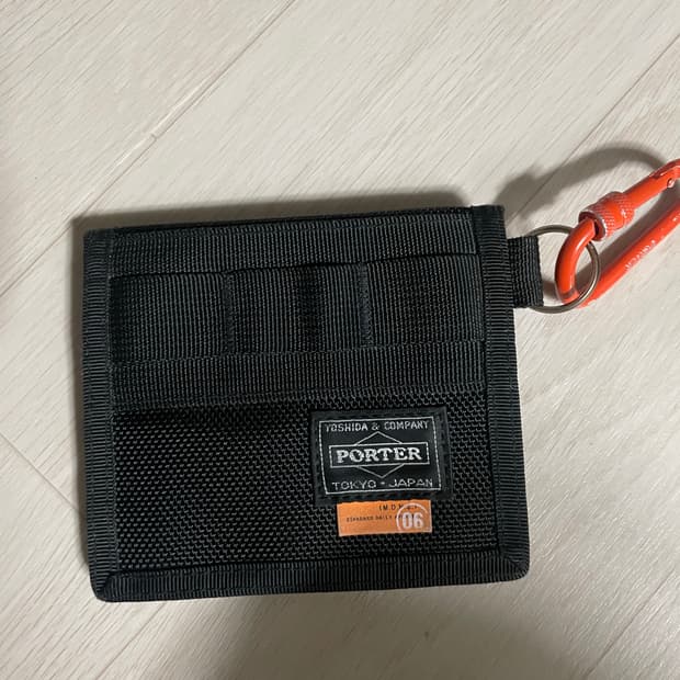 포터 카라비너 지갑 블랙 급처