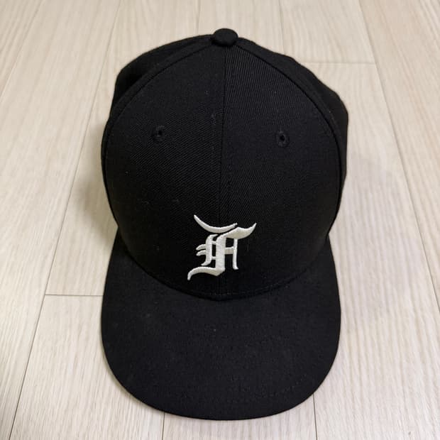 뉴에라 x 피어오브갓 758 팝니다