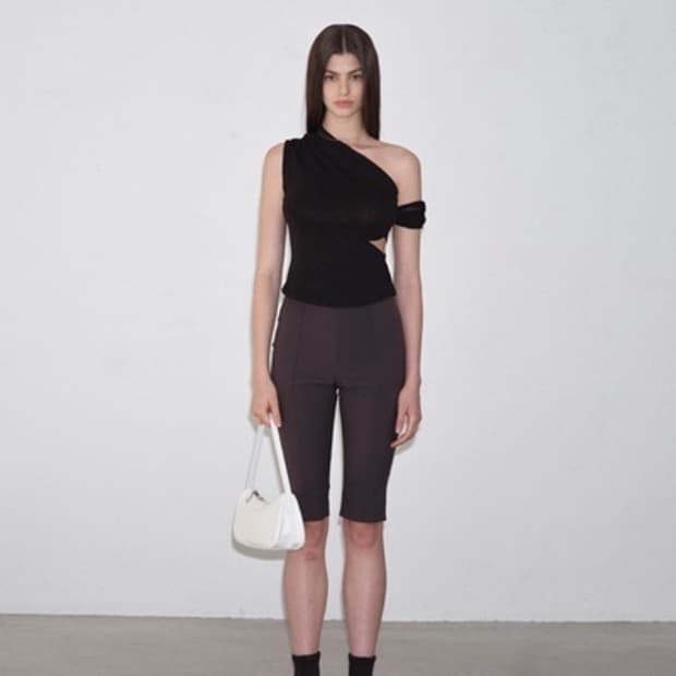 미스치프 카울 넥 슬리브리스