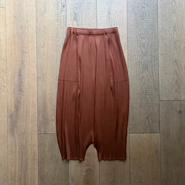 Pleats Saruel Pants