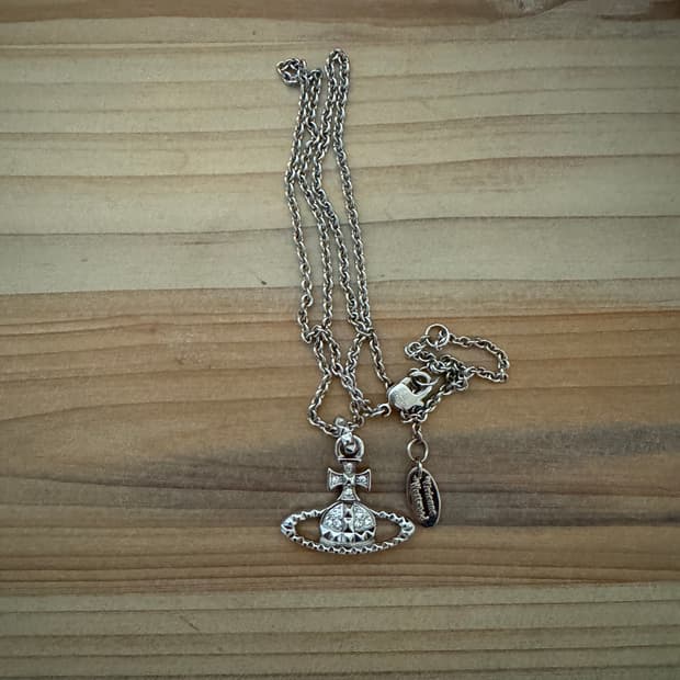 비비안웨스트우드 목걸이