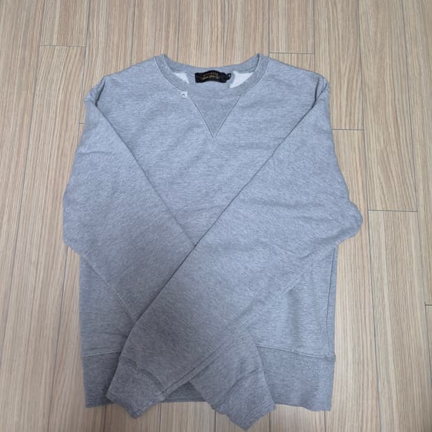 버드노트 스탠다드 더블 v 스웨트셔츠 맨투맨 42