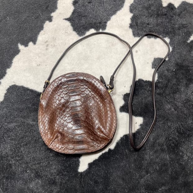 Made in Japan 빈티지 스네이크 레더 크로스백