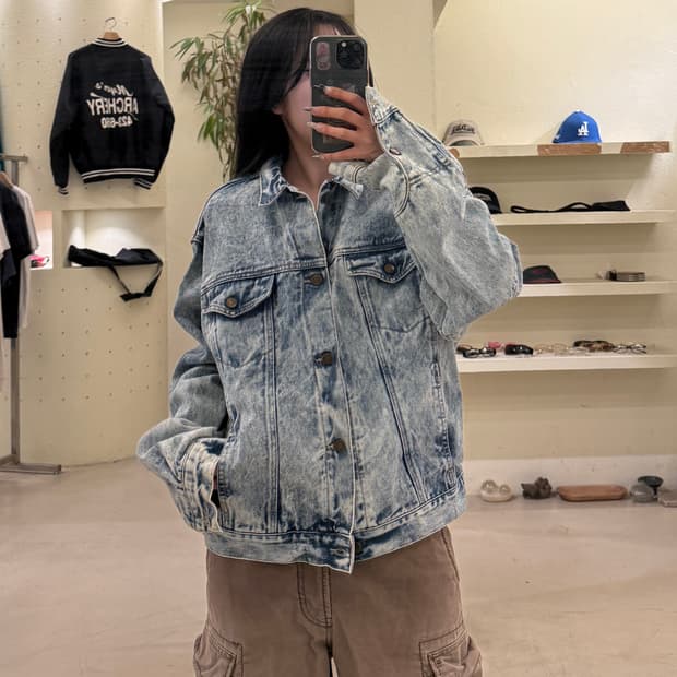 캘빈클라인 워싱 데님 트러커 자켓 U694