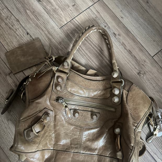 Balenciaga Le city Camel