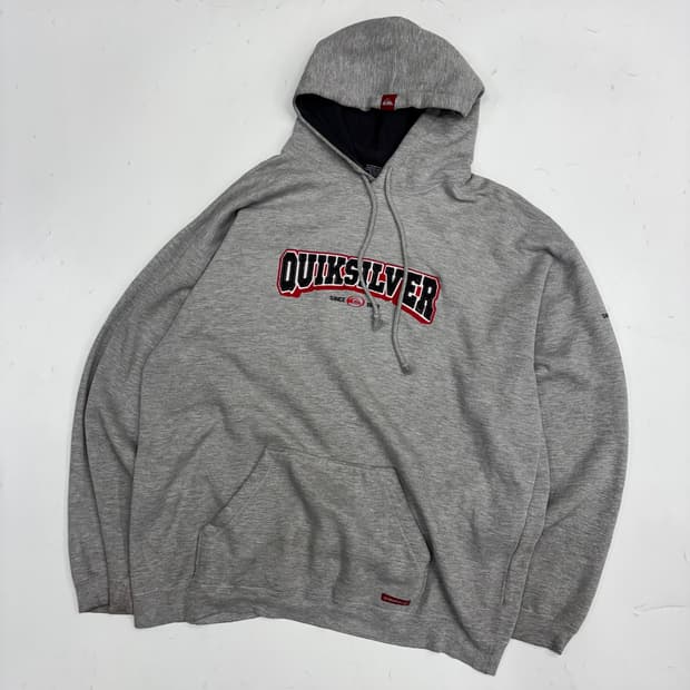 퀵실버(Quiksilver) 빅로고 아치형 자수 그레이 후드티