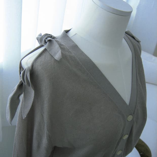 [GU X UNDERCOVER] Ribbon Cardigan