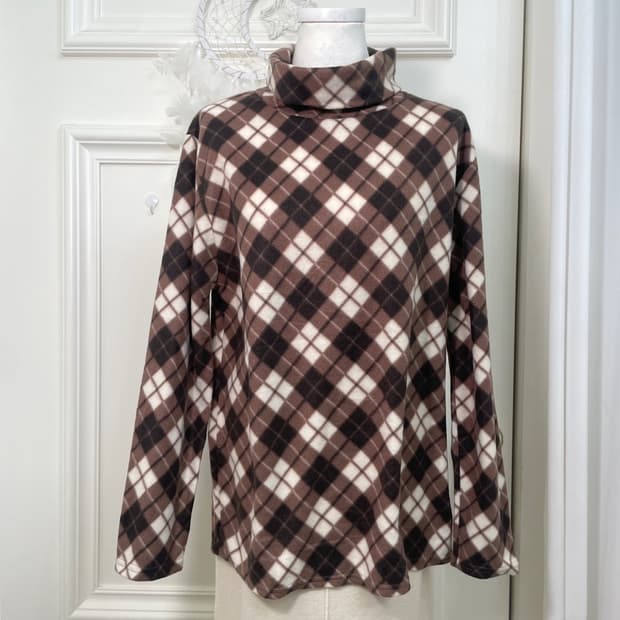 brown white check poly turtle-neck top