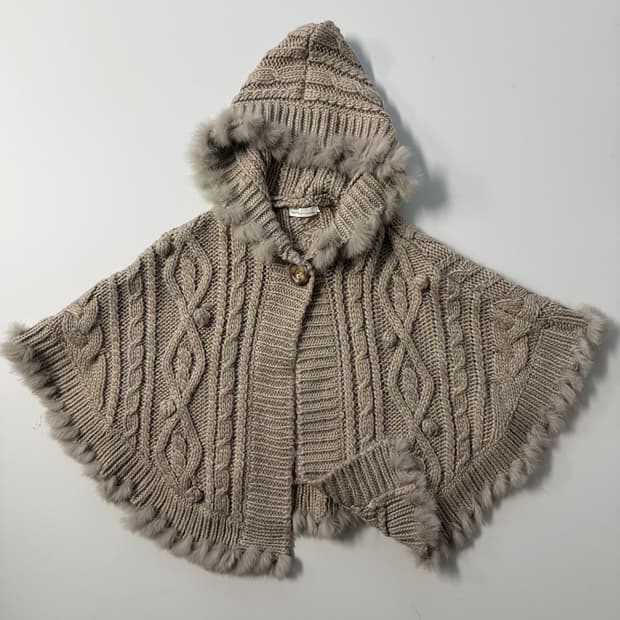 울 혼방 래핏 퍼 트리밍 니트 케이프 가디건