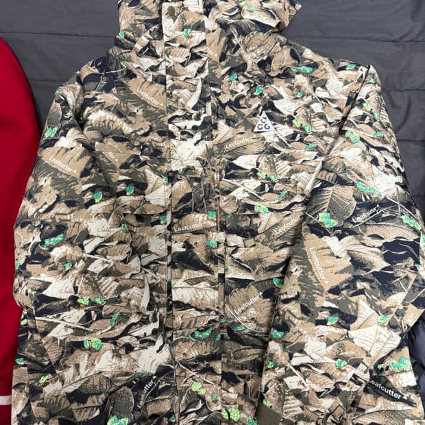 ACG 스컬 피크 카모 자켓 (급처)