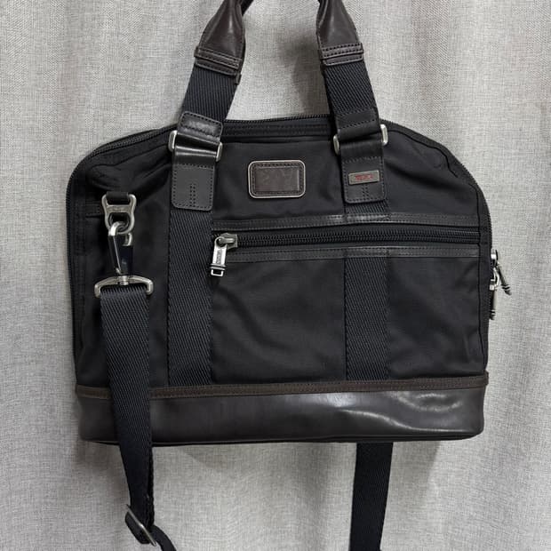 투미(TUMI) 알파 브라보 비즈니스 서류 가방