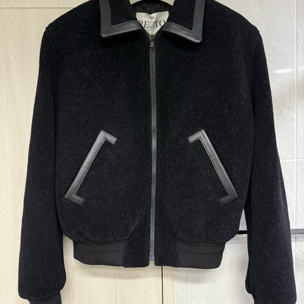 렉토 25fw 콘트라스트 벤 파이핑 자켓