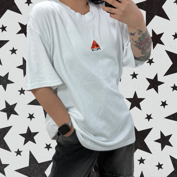 나이키 ACG 로고 반팔
