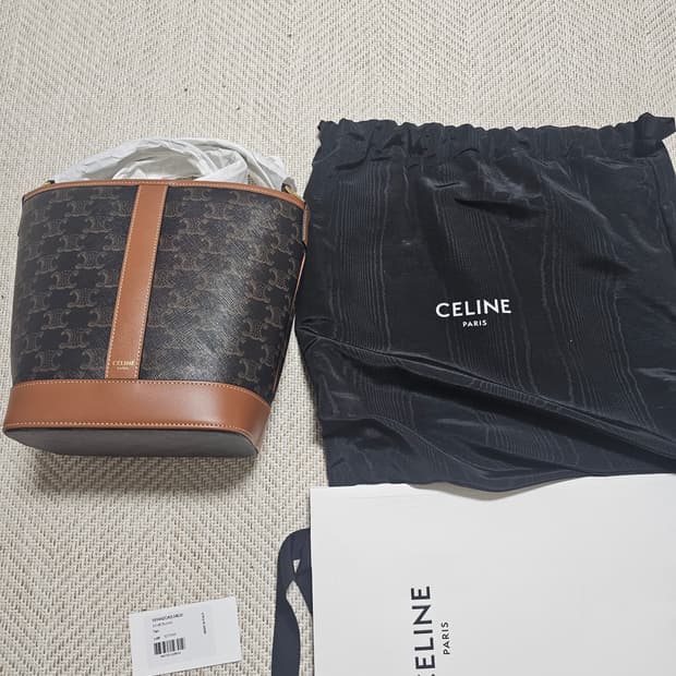 셀린느 스몰 버킷백 새제품