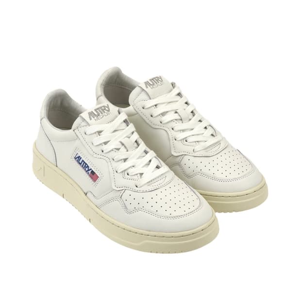 오트리 메달리스트 로우 고트스킨 스니커즈 화이트