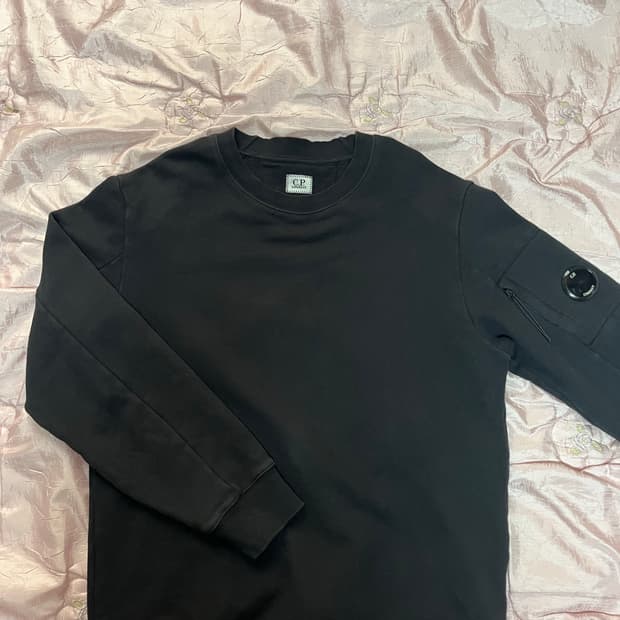 c.p 컴퍼니 정품 맨투맨 L
