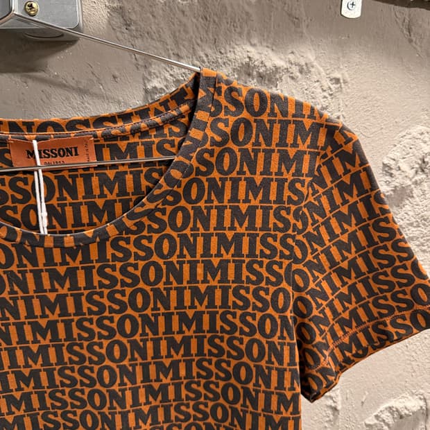 미쏘니 올오버 로고 패턴 반팔 티셔츠 브라운 M