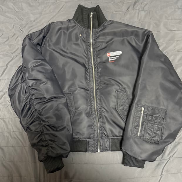 stu 오버핏 봄버 자켓 팝니다