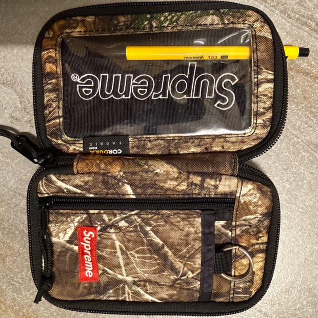 슈프림 파우치 / 여권 지갑 활용