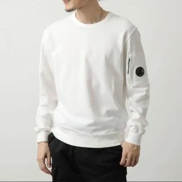 cp컴퍼니 맨투맨 화이트 s