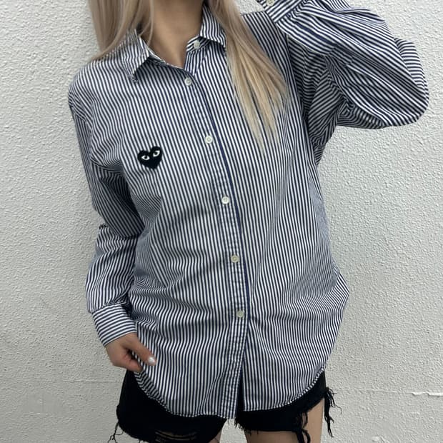 꼼데가르송 블랙 하트 와펜 블루 스트라이프 셔츠 M