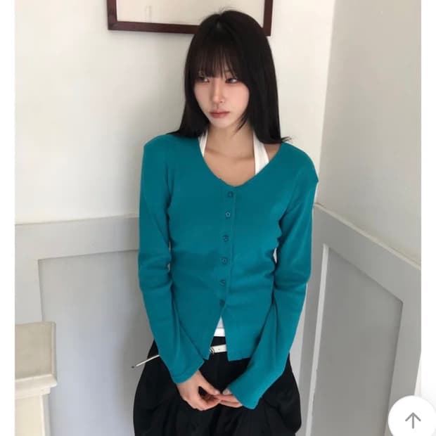 리스훅 하트 버튼 에메랄드 펀칭 가디건