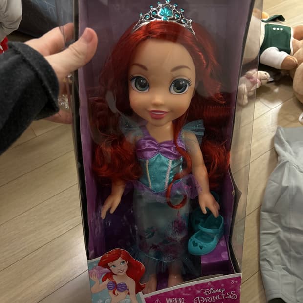 디즈니 정품 인형입니다 