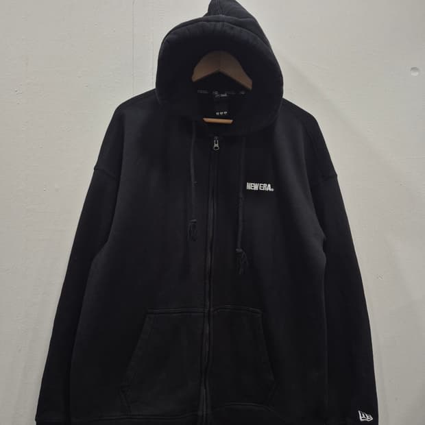 뉴에라 NE 에센셜 기모 후드 집업 블랙 남성 110사이즈