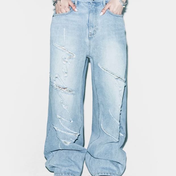SIGNATURE LOGO DESTROYED DENIM LIGHT BLU