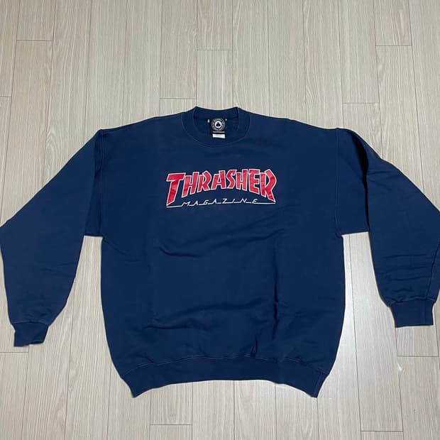 트레셔 맨투맨 네이비 L