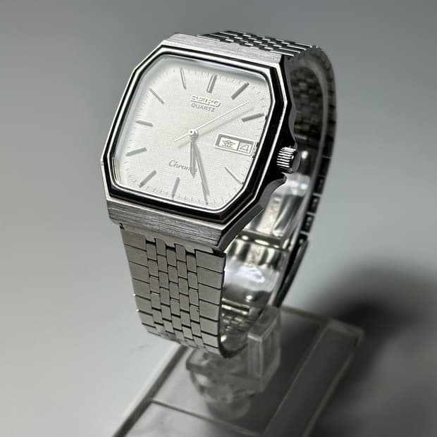 SEIKO quartz chronos