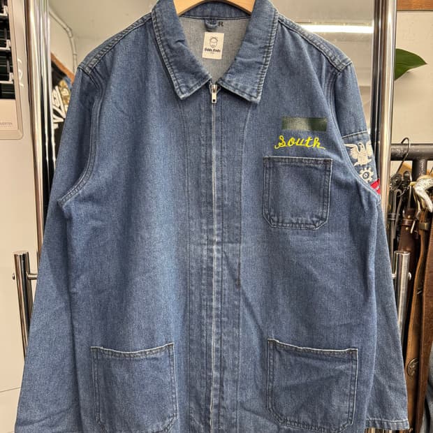 toga odds&ends 뒷판 프린팅 데님자켓