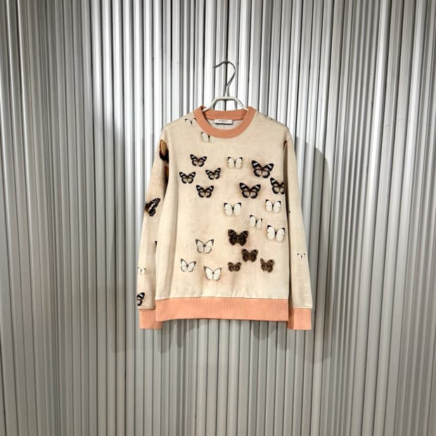 Givenchy sweat shirt