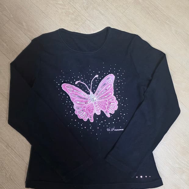 U.P renoma 나비자수 스팽글 긴팔티 44